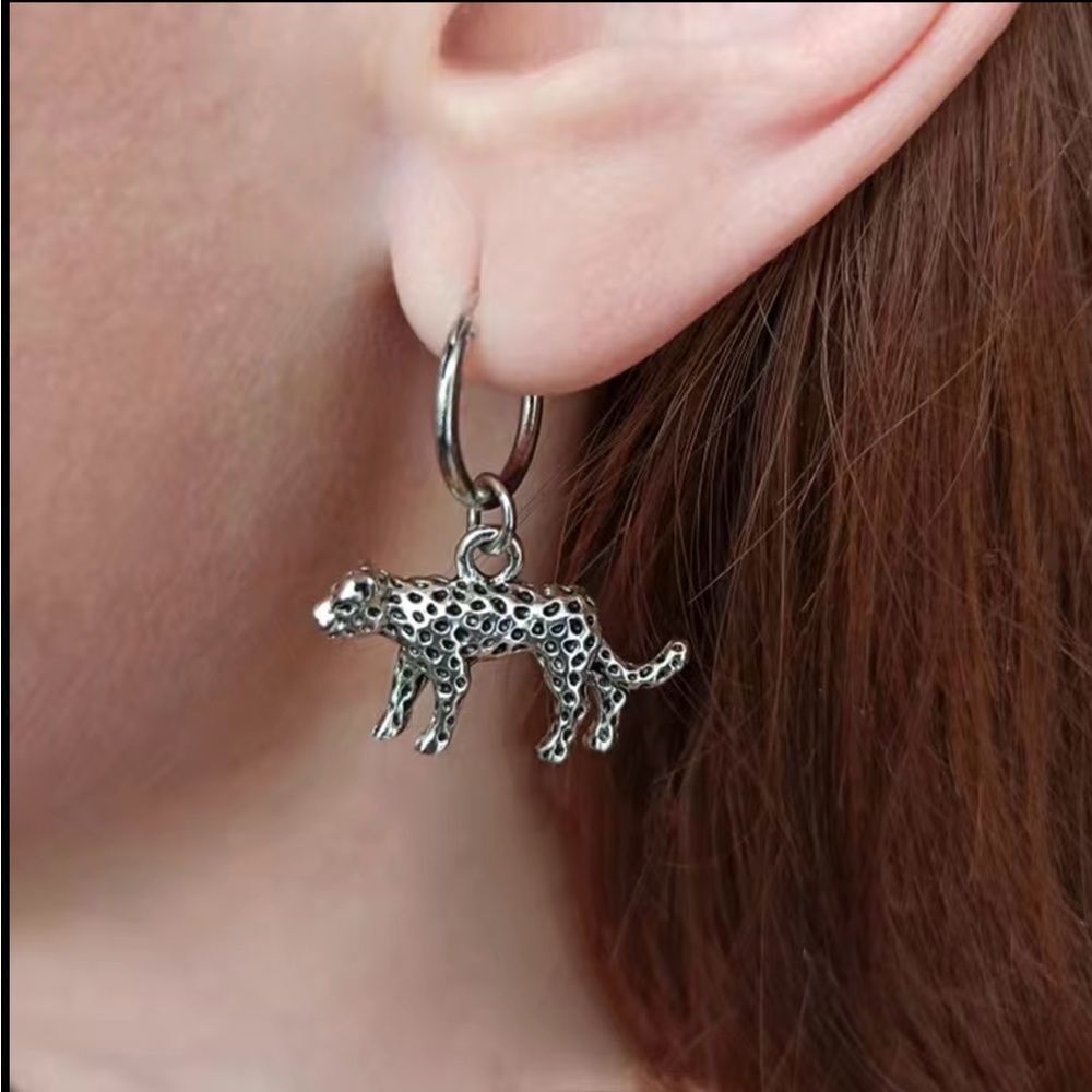 🐆Exquisite Silver Leopard 🐆 Hoop Drop Dangle Earrings